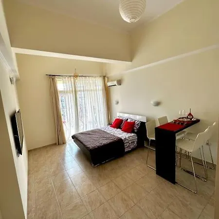 Seabreeze Retreat Apartment Elenite
